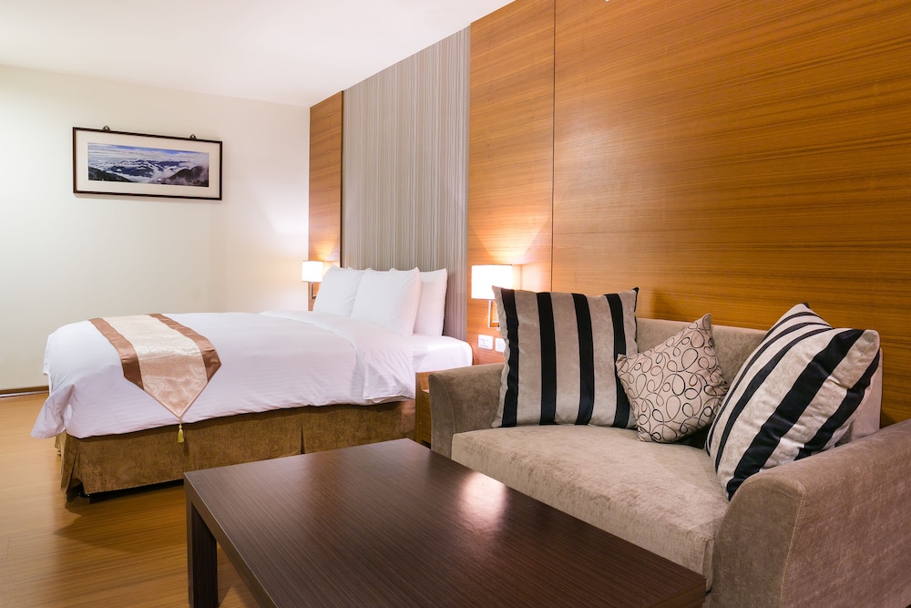Hotel Bonza 52/63