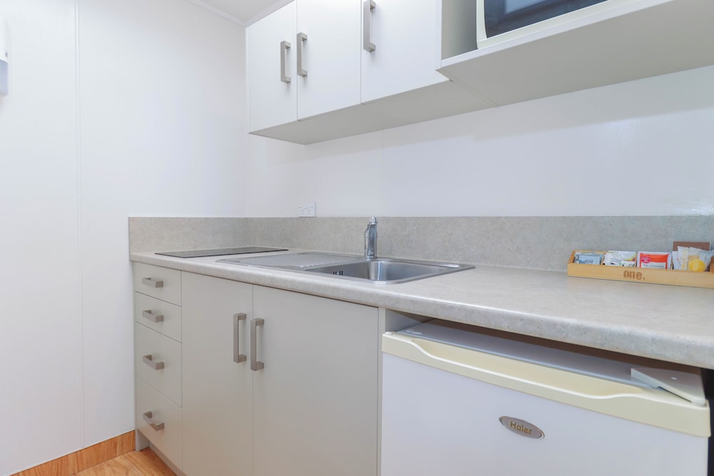 Aztec Motel 61/61