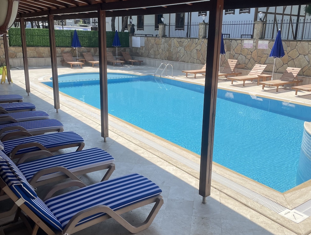Gunay Hotel 26/45