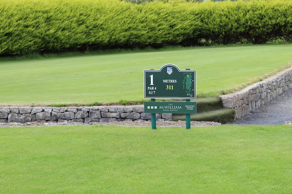 The Mcwilliam Park Hotel 66/71