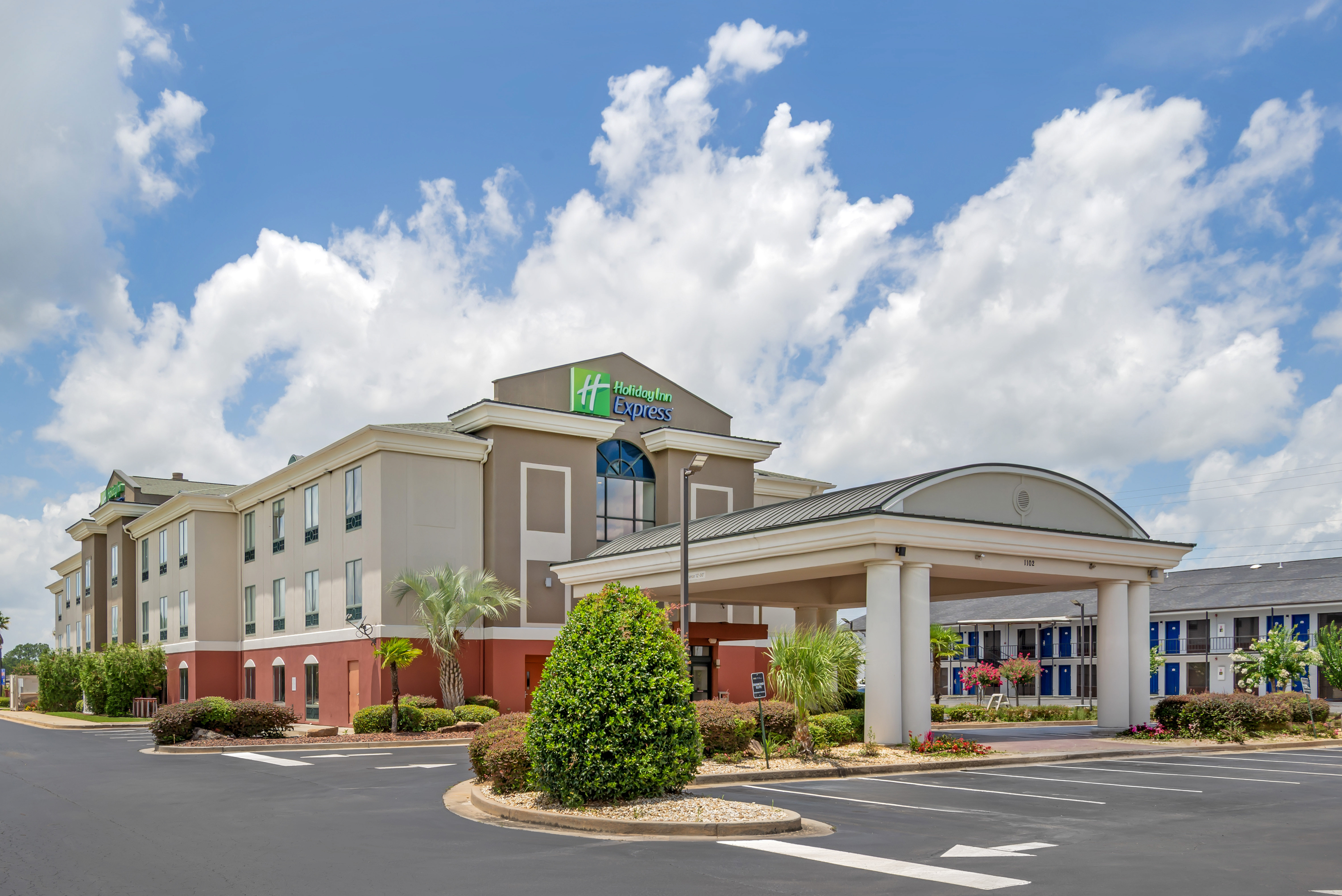 Holiday Inn Express Hotel & Suites Cordele North 71/79