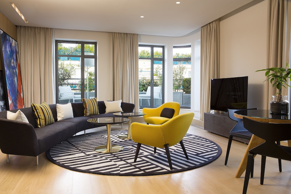LE CINQ CODET 58/77