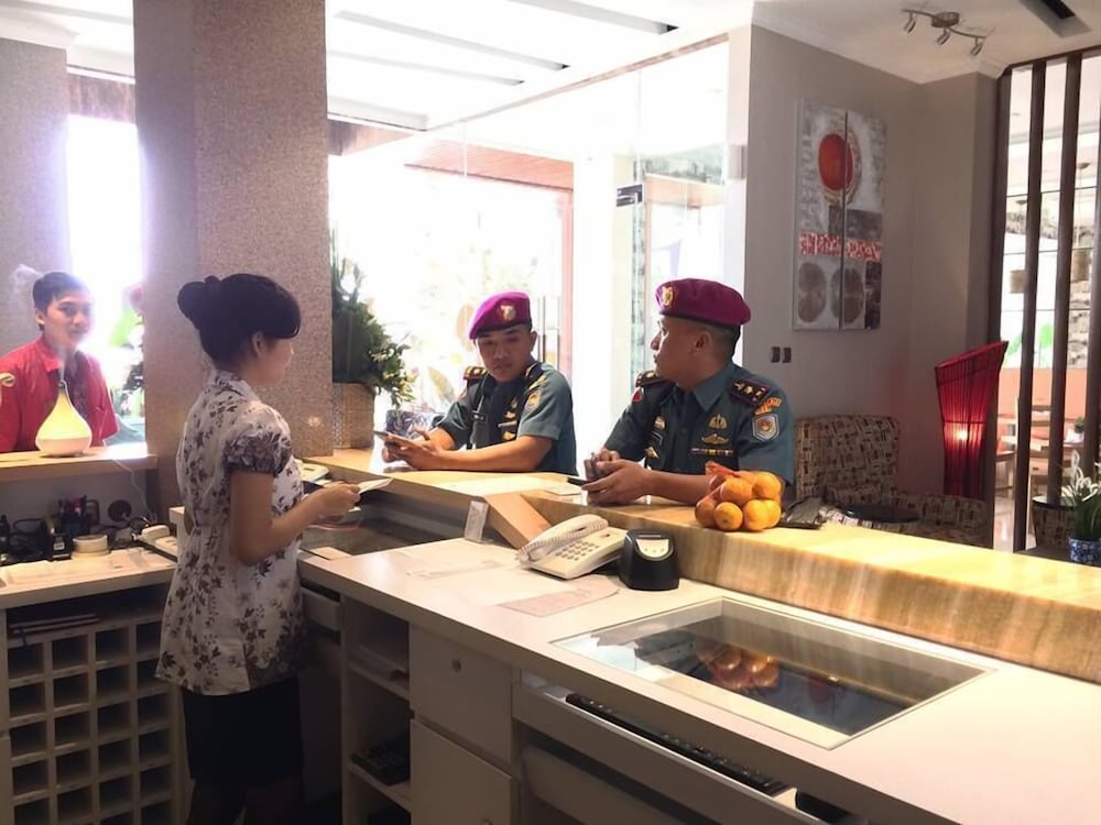 Fontana Hotel Jakarta 12/22