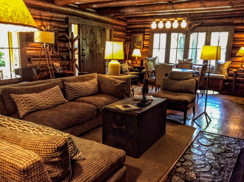 Weasku Inn 26/50