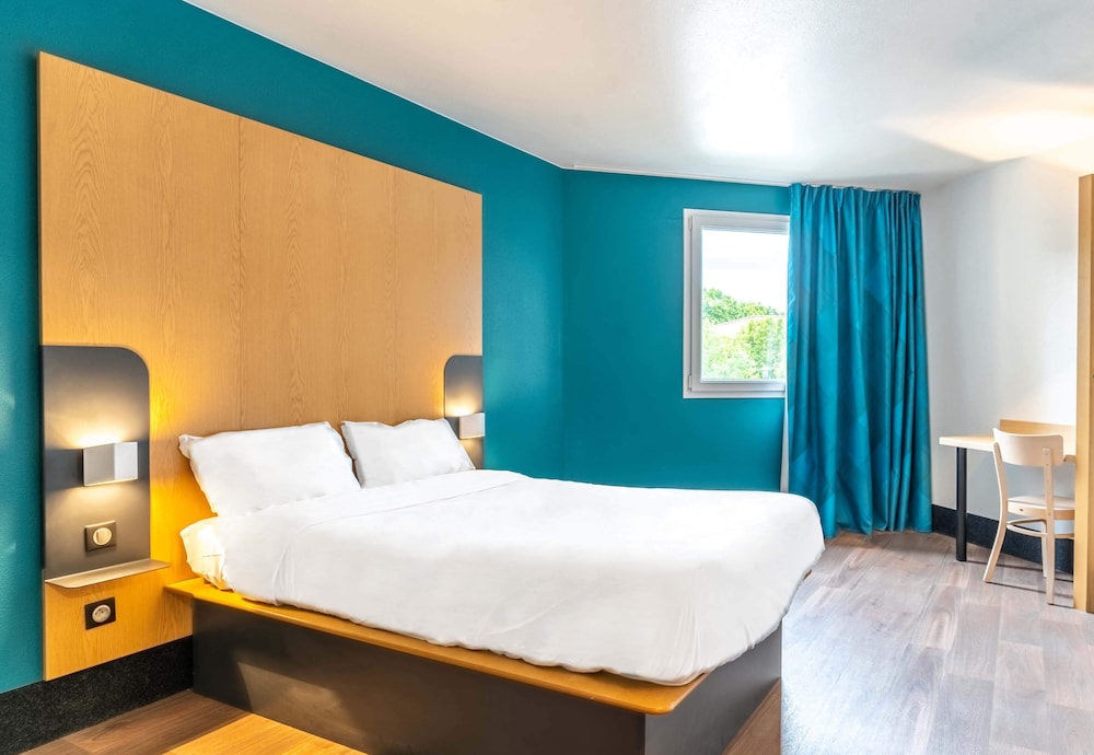 ROOM, DOUBLE BED, ACCESSIBLE