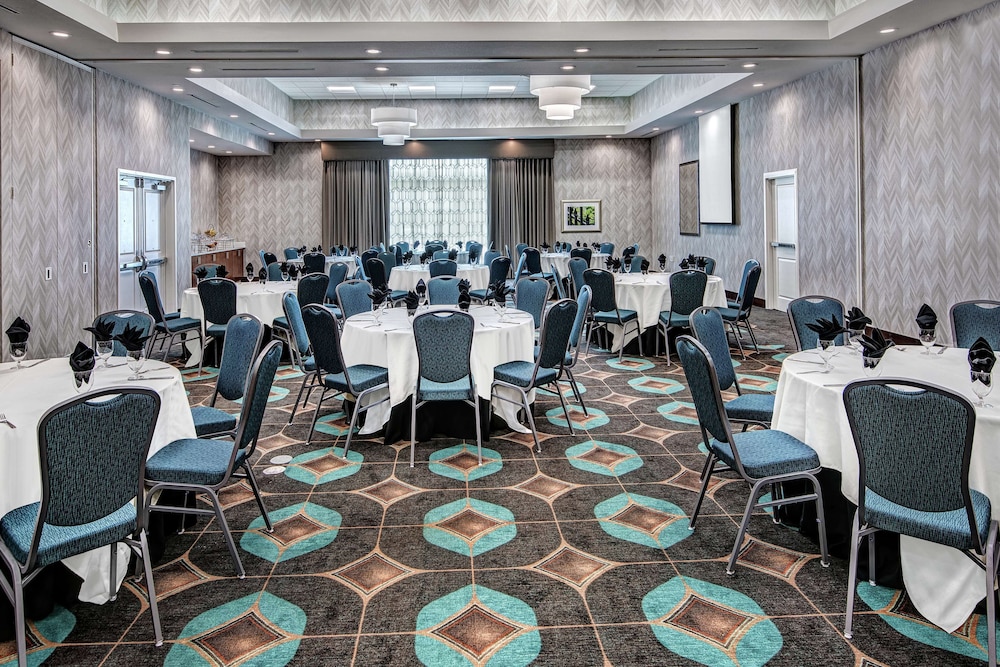 Hilton Garden Inn San Marcos 54/67