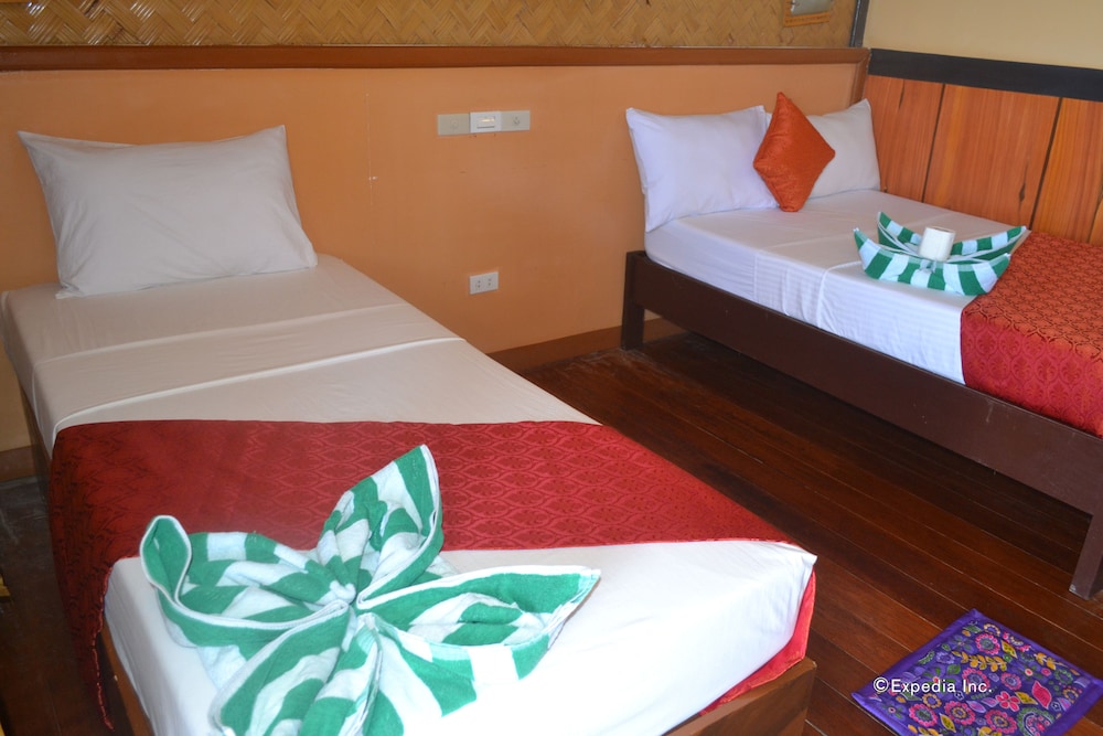 Orange Pearl Beach Resort 25/81