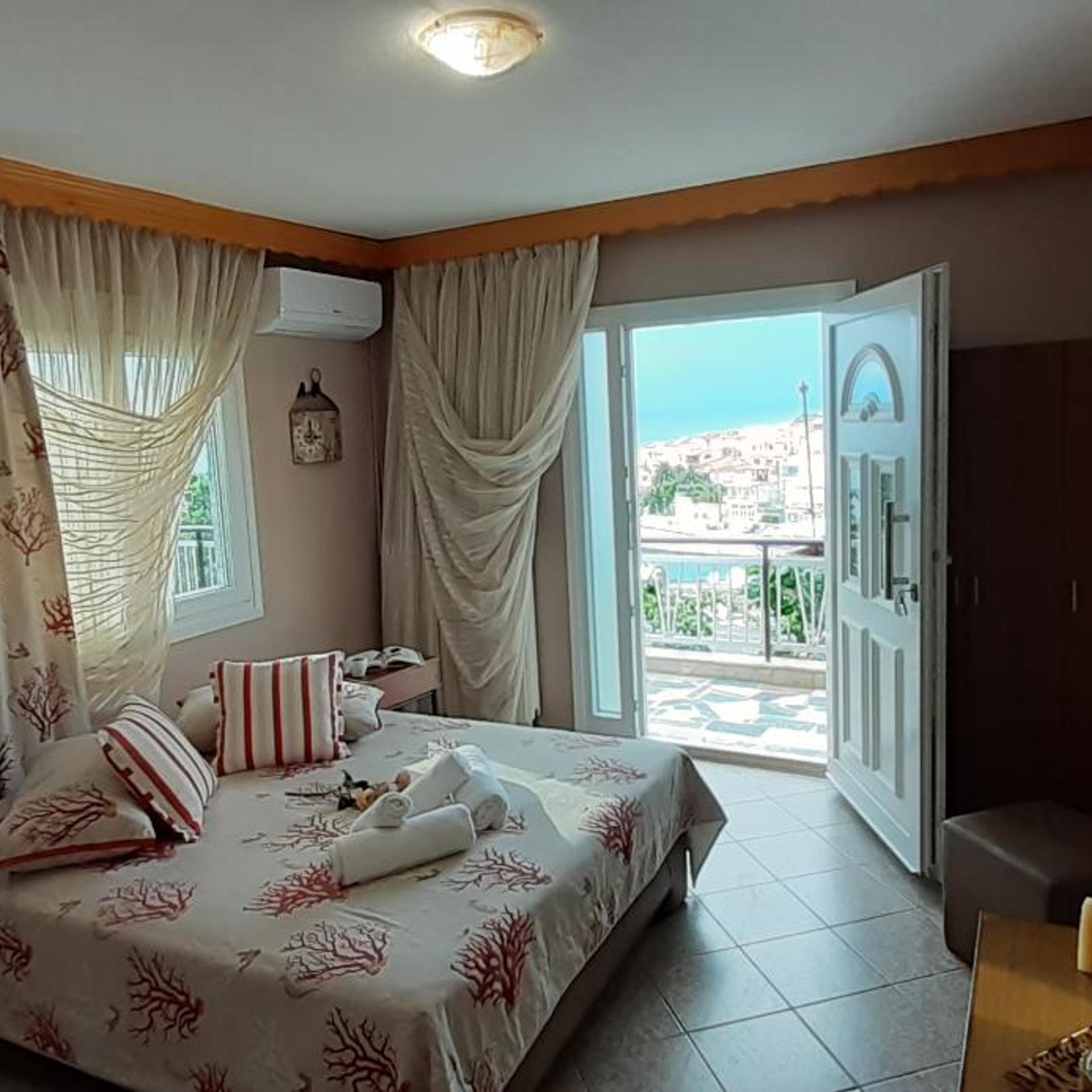 Athanasia Rooms 6/39