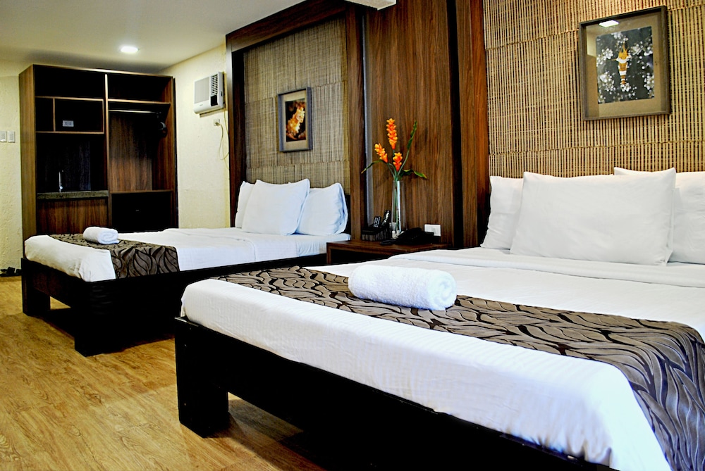 Altamare Dive and Leisure Resort Anilao 19/49