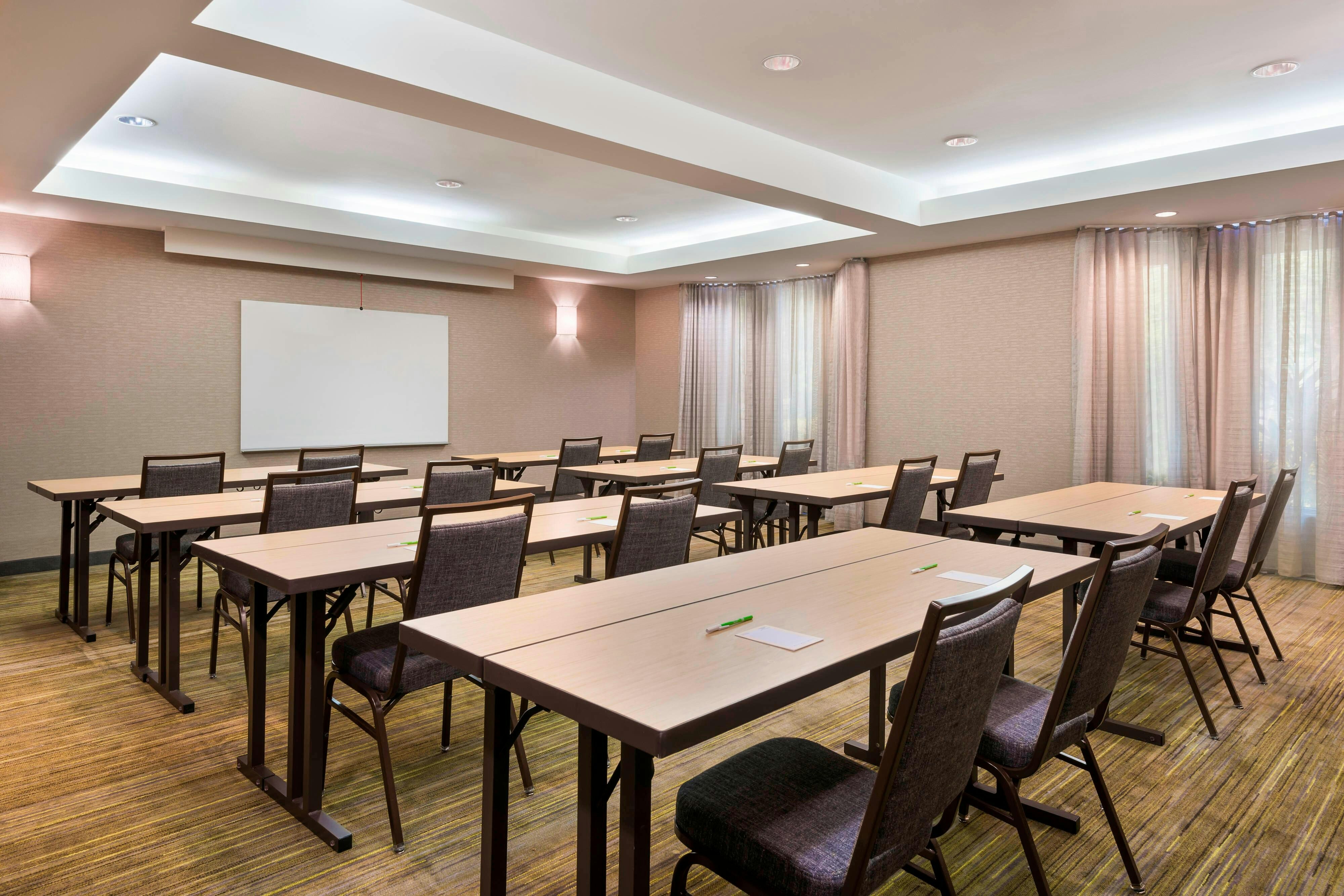 Courtyard By Marriott Sarasota Bradenton Airport 36/42