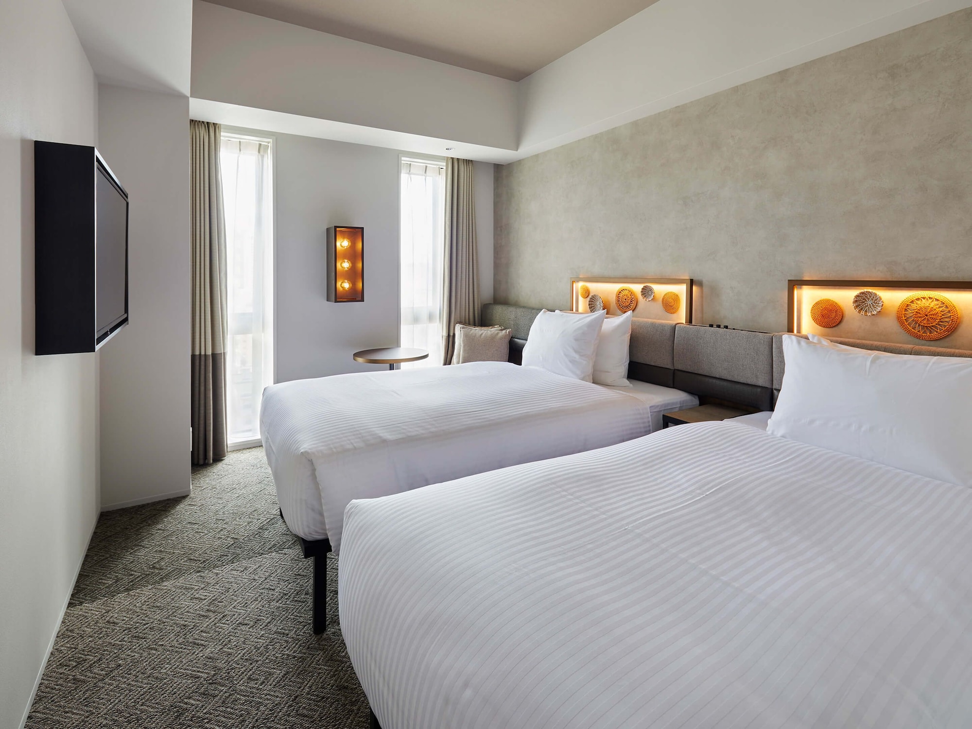 ROOM, TWIN BEDS