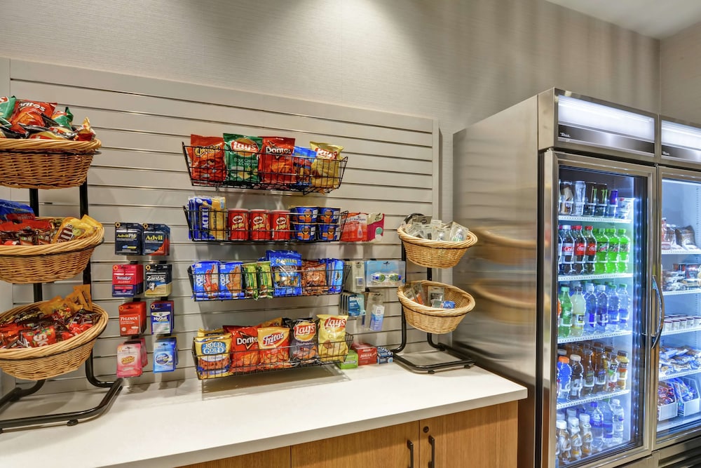 Embassy Suites by Hilton Minneapolis Airport 45/57