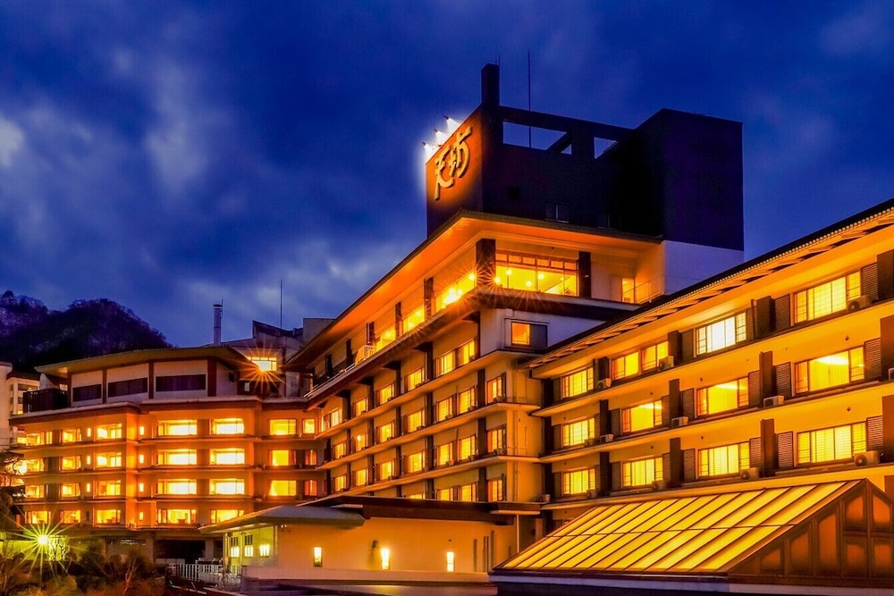 Hotel Tembo 1/50