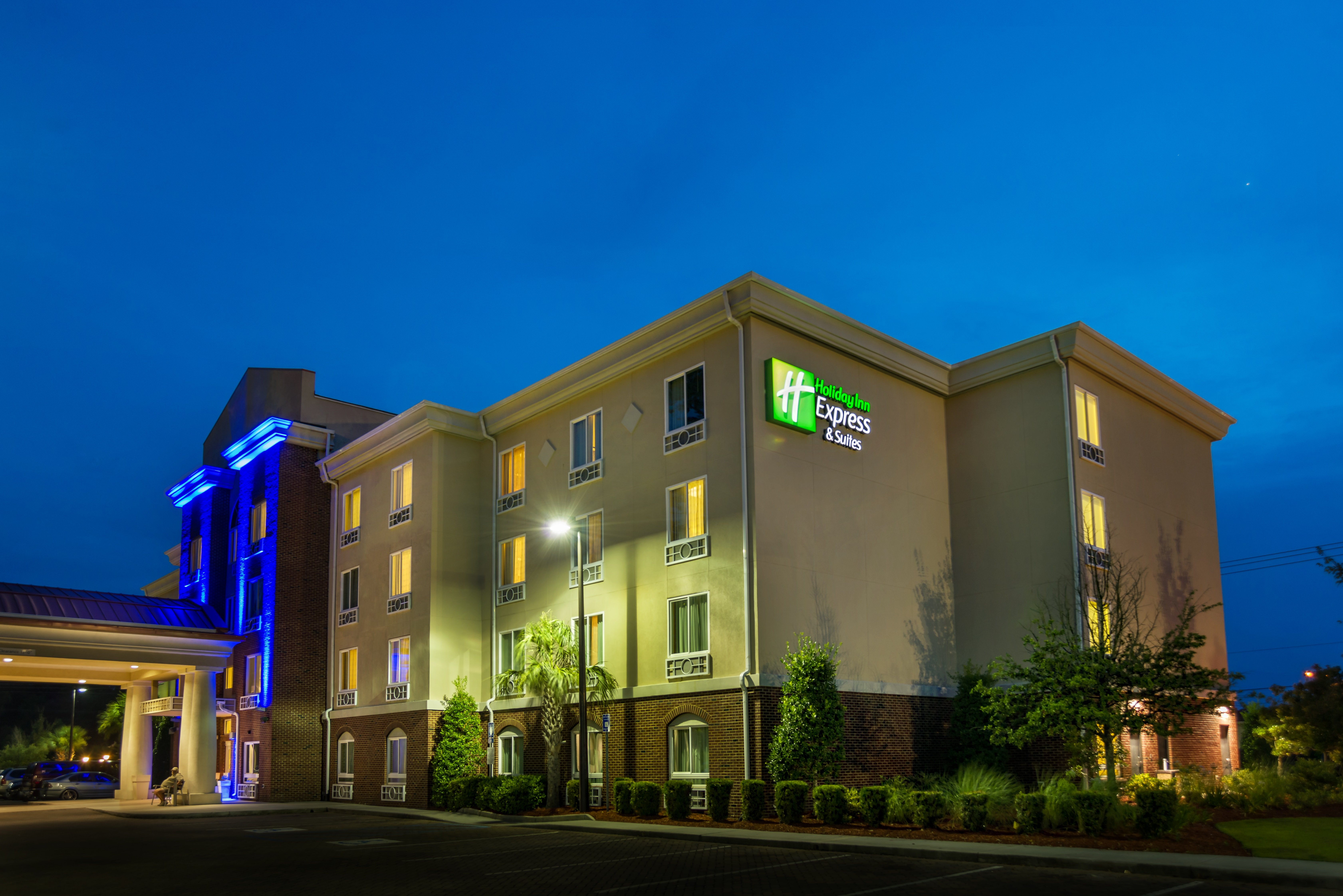 Holiday Inn Express Hotel Suites Savannah Midtown 2/81