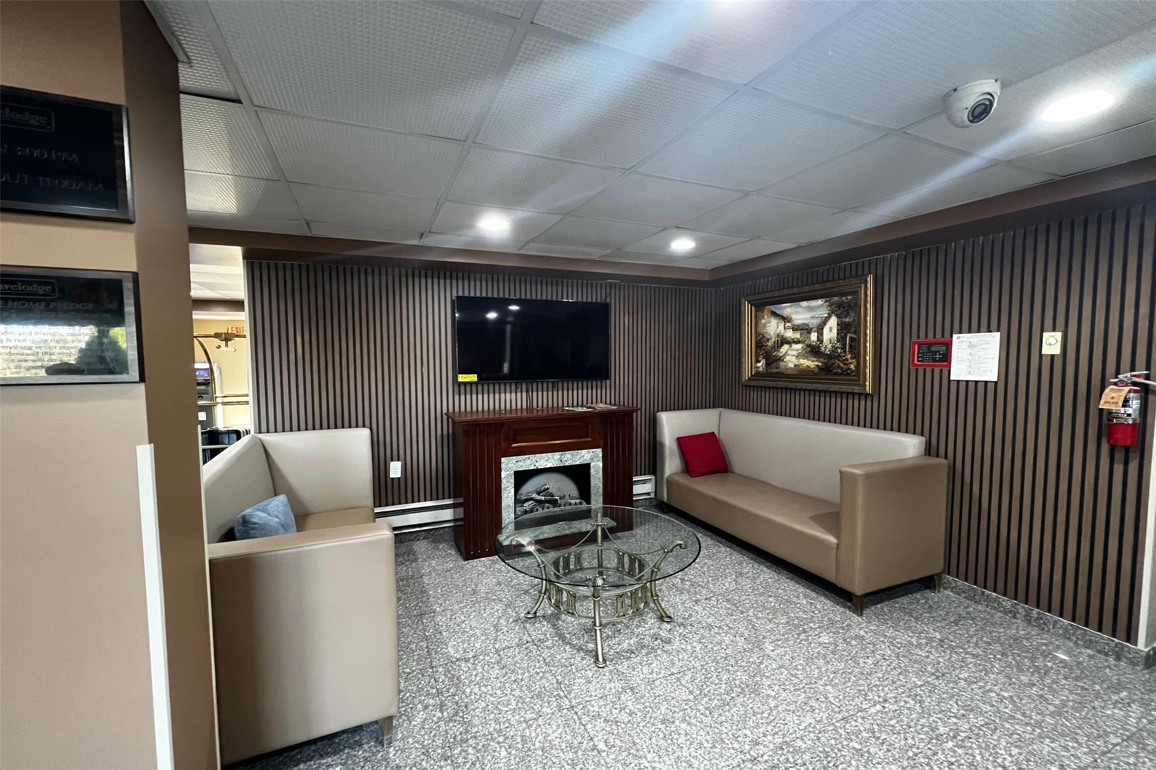 Travelodge by Wyndham Parsippany 15/25