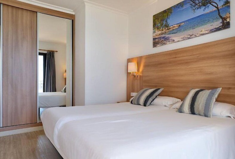 R2 Cala Millor Beach Apartment 20/50