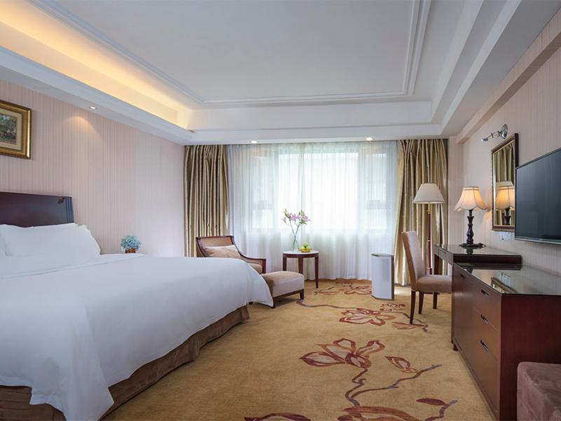 Vienna International Hotel Guilin Yangshuo West Street 6/18