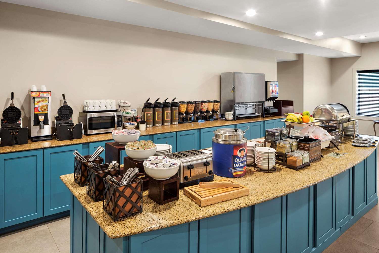 Country Inn & Suites by Radisson, Baltimore North/White Marsh 24/24