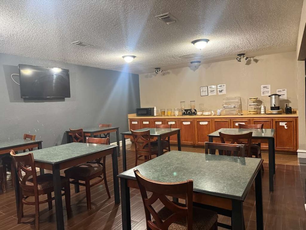 Homegate Studios & Suites San Antonio Medical Center I-10 34/49