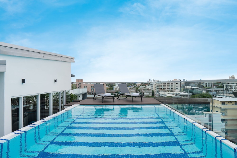 Hotel Amber Sukhumvit 85 photo1