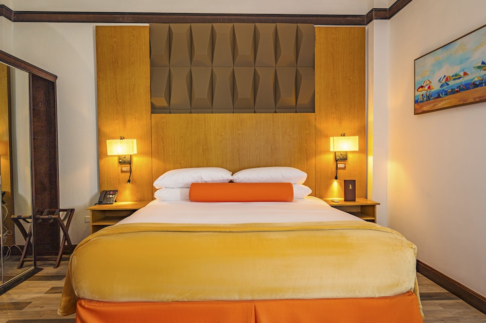 Sago Palm Hotel 20/68