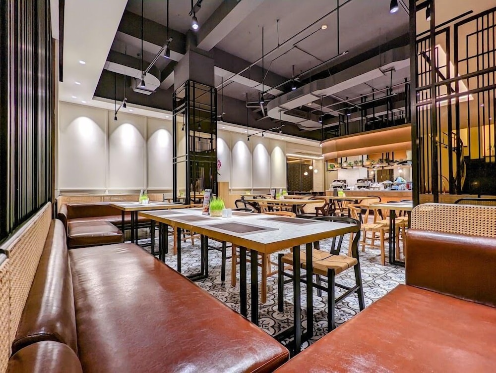 Grand Zuri Pekanbaru 24/45