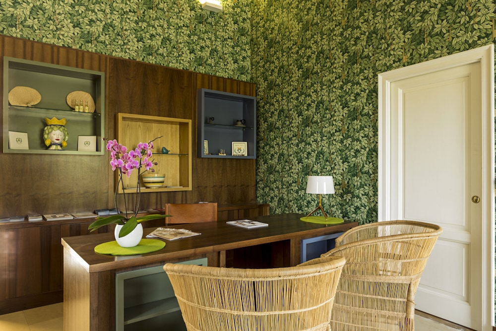 Relais Regina Giovanna 46/77