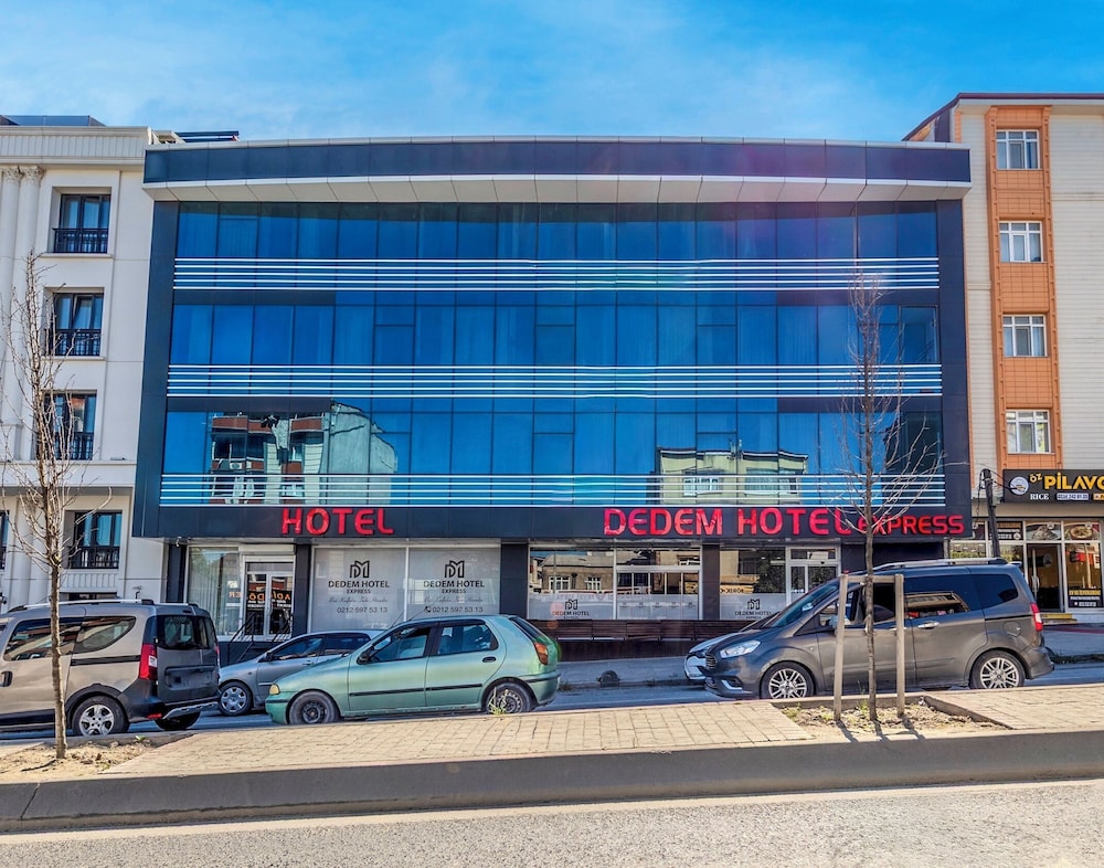 Skylon Airport Hotel 43/49