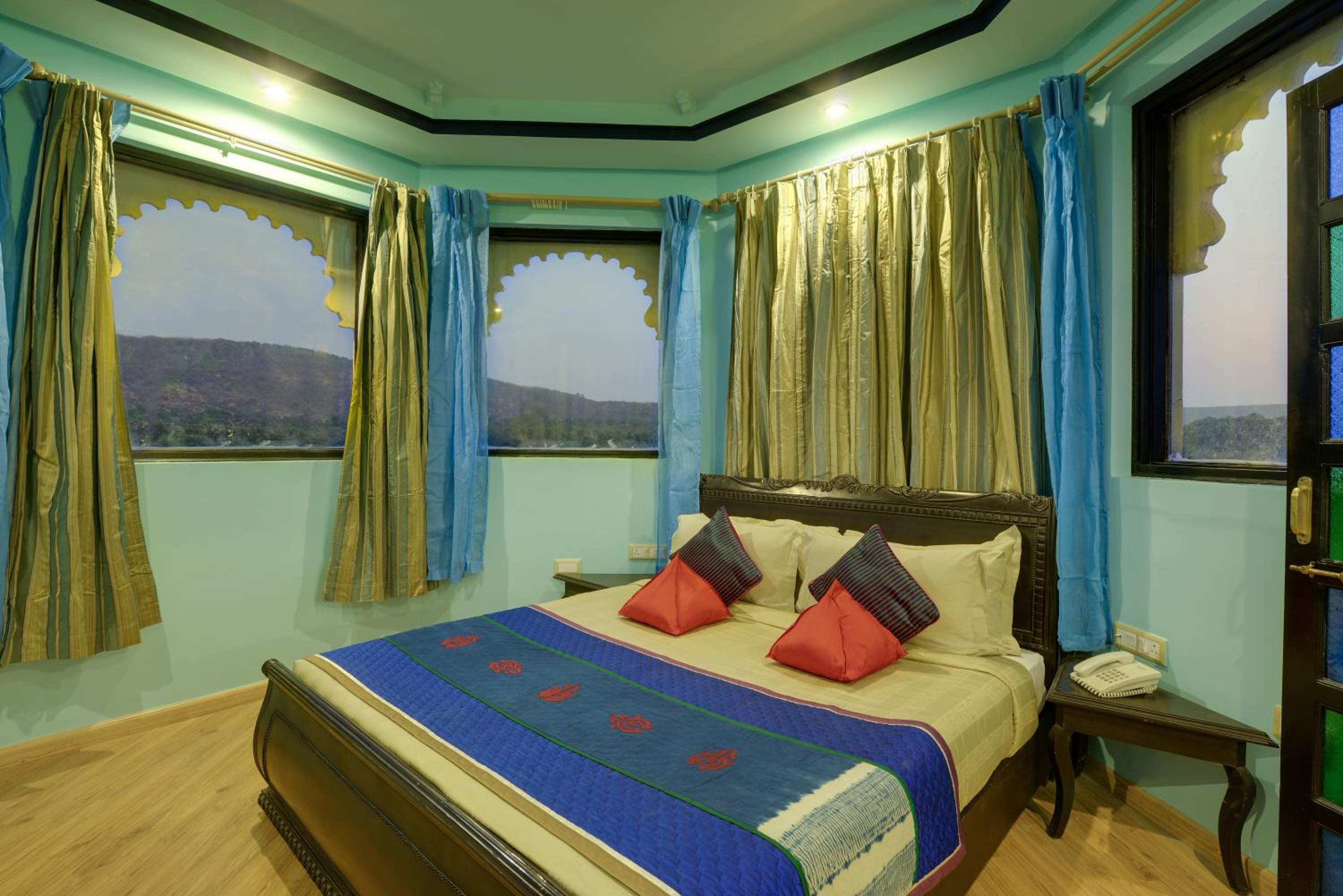Room at juSTa Lake Nahargarh Palace, Begun