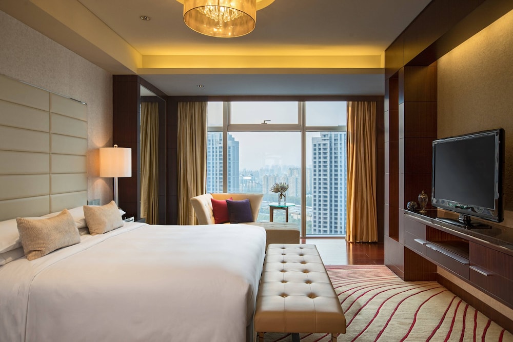 Renaissance Shanghai Putuo 9/51