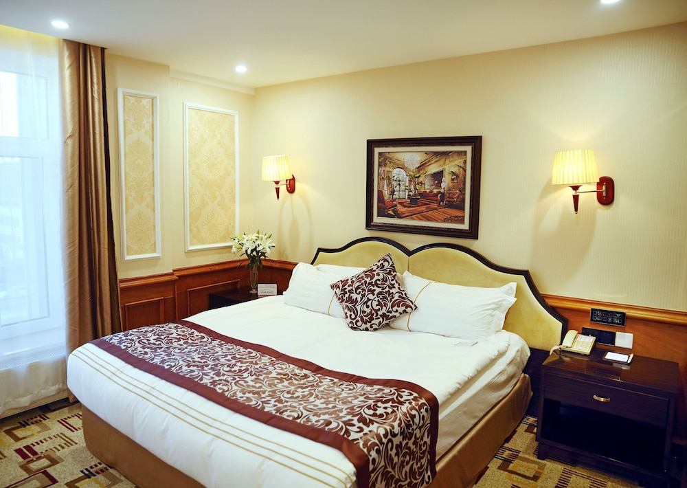 Royal House Hotel 2 16/49