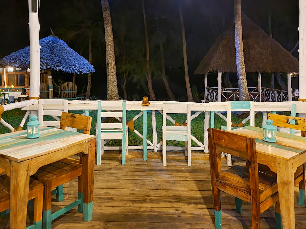 Paradise Beach Resort 37/50