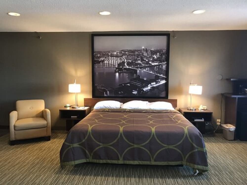 Super 8 by Wyndham Hanover 18/43