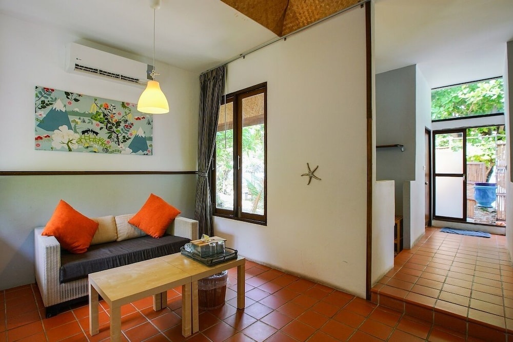 KOH MUNNORK PRIVATE ISLAND 15/50