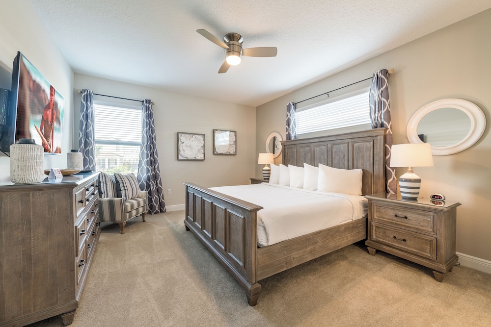 4 Bedrooms, Elite, House, 1 King and 2 Queen Beds, West Side, Private Pool