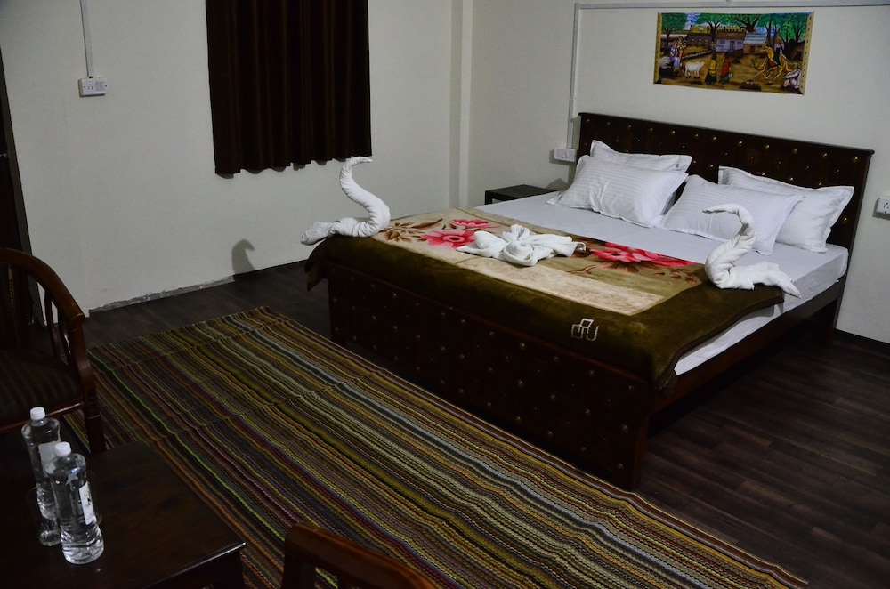 The Narayan Resort 13/45