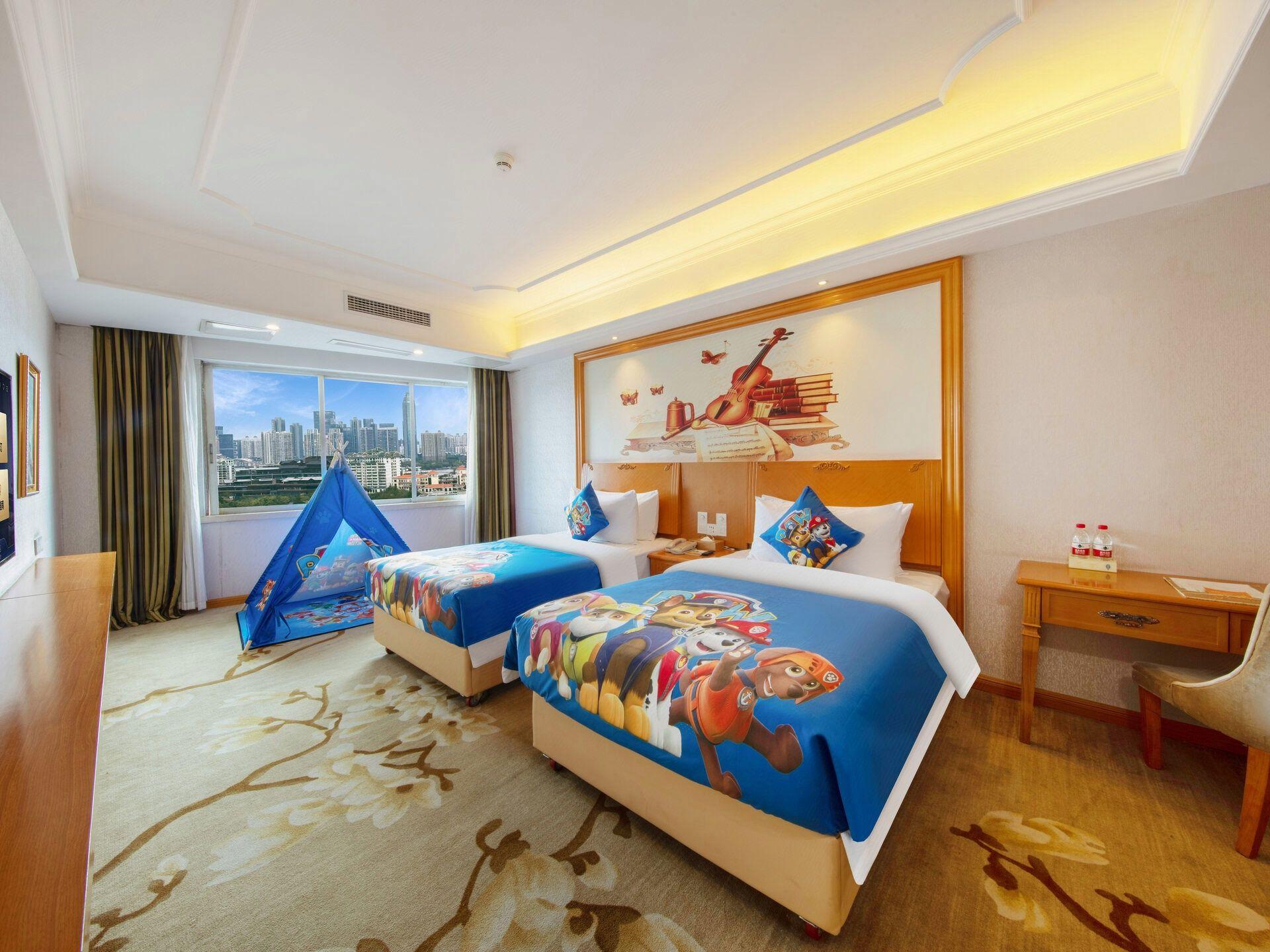 Outsky Hotel 19/50