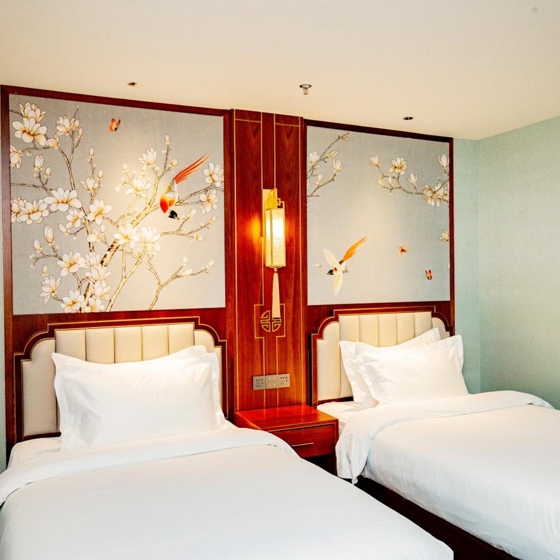 Pierr Palace Hotel (Beijing Nanluo Guxiang) 7/34