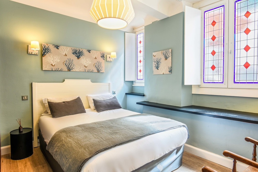 Hotel de L Apos Ocean 25/100