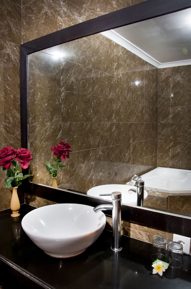 SINDHU MERTHA SUITE 29/49