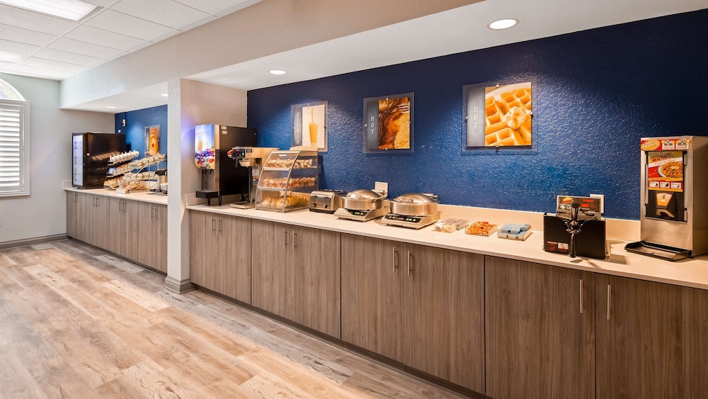 Best Western Tampa 29/34