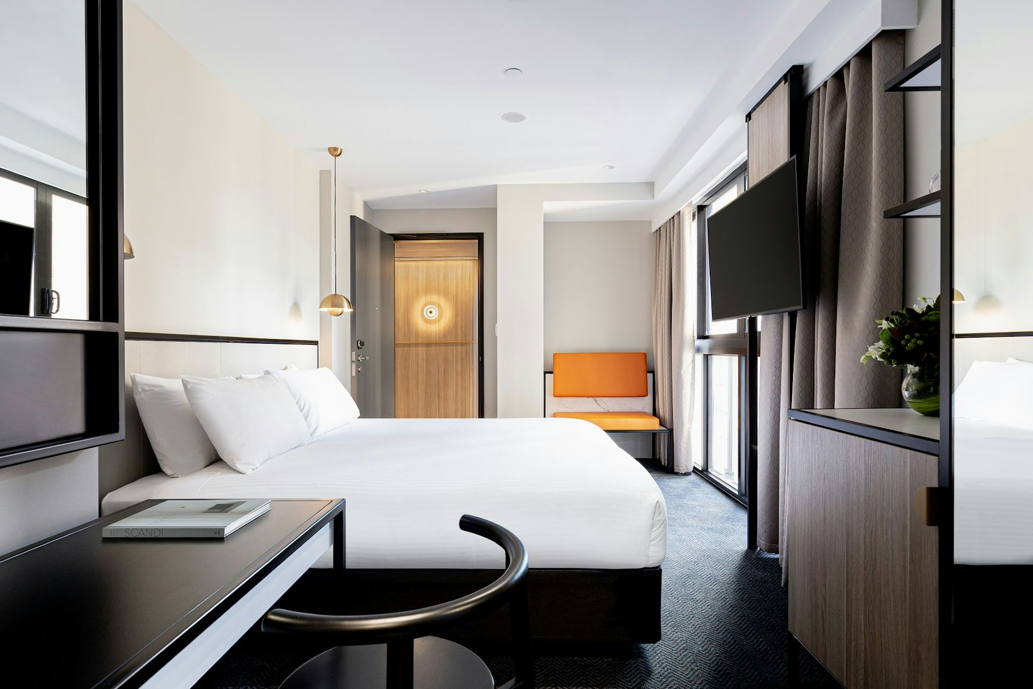 Brady Hotels Jones Lane 6/21