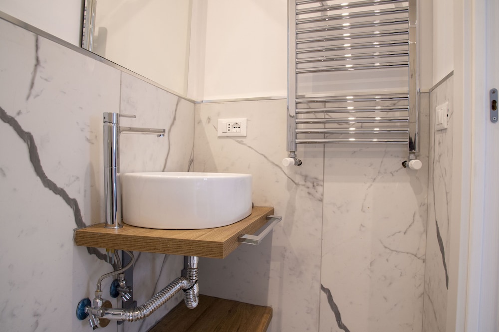 AD Suites Tritone 47/50