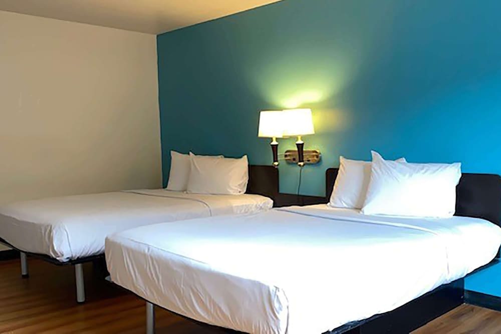 Travelodge Inn & Suites by Wyndham Missoula University Park 8/28