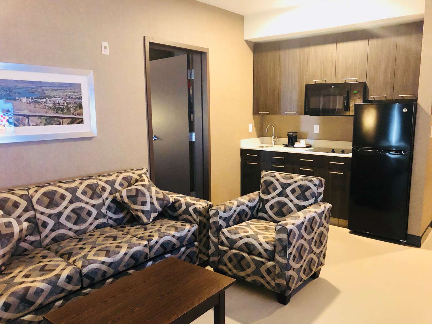 WINGATE BY WYNDHAM KAMLOOPS 24/39
