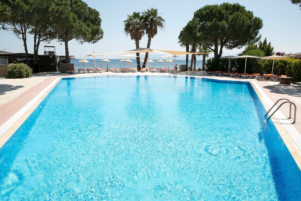 Bodrum Sea Side Beach Club Hotel - All Inclusive 3/72