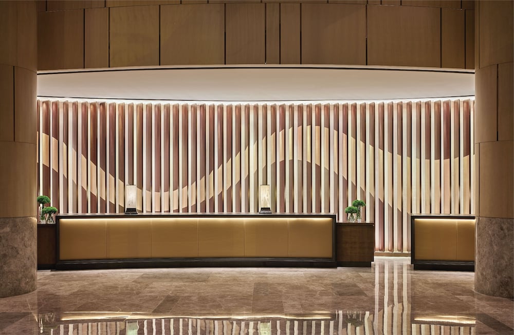 Lobby at New World Saigon Hotel, SAIGON / HO CHI MINH CITY