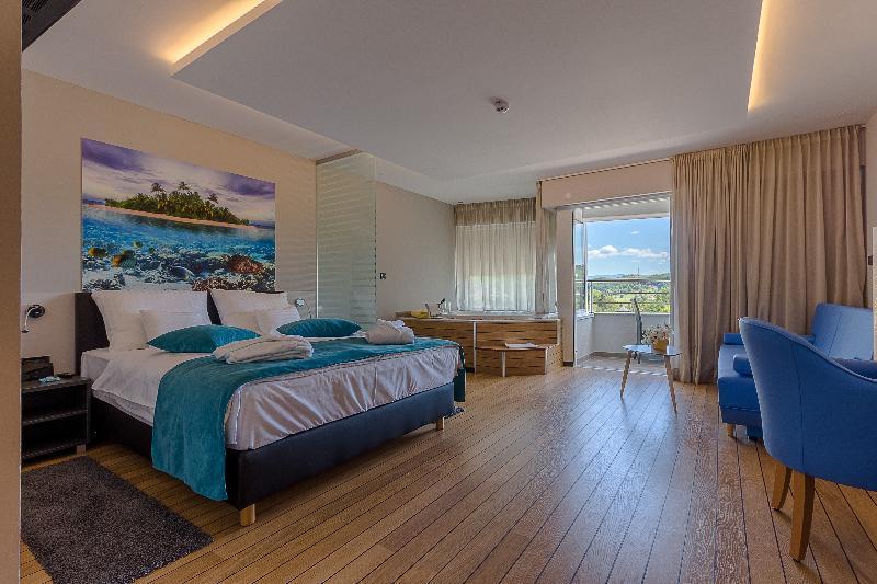 PREMIUM, SINGLE, DOUBLE BED