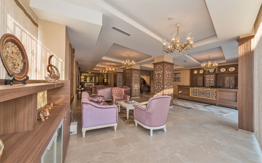 Hera Montagna Hotel 12/71