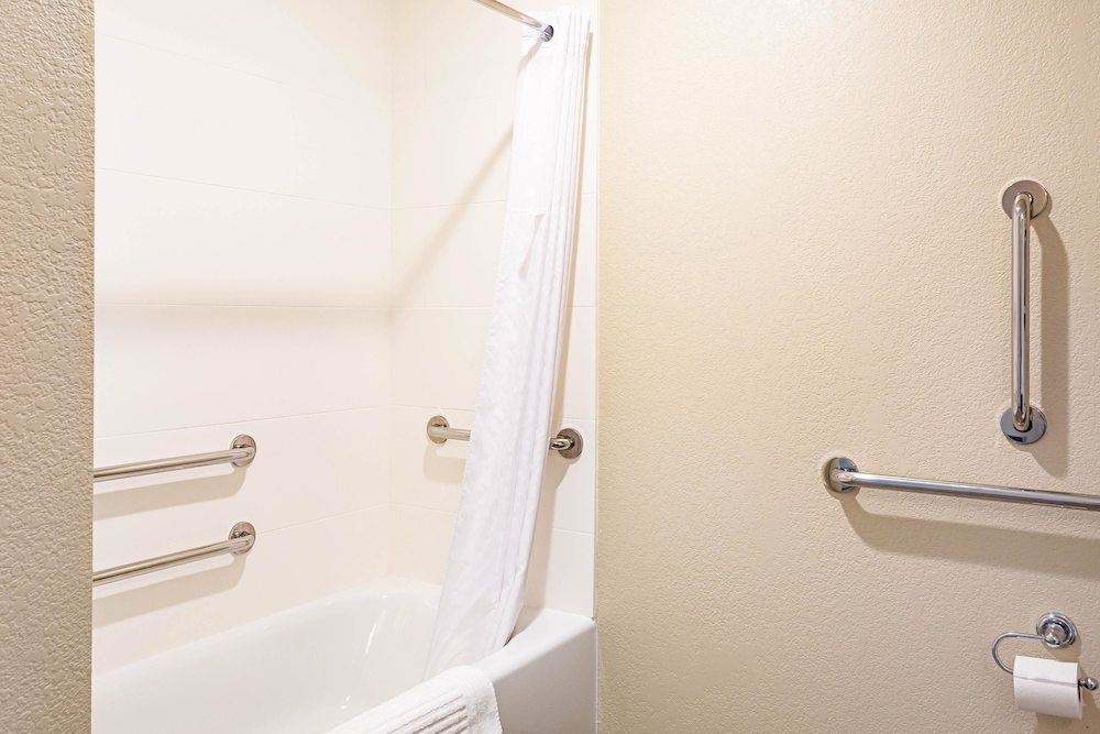 Comfort Inn and Suites Niagara Falls Blvd USA 35/36